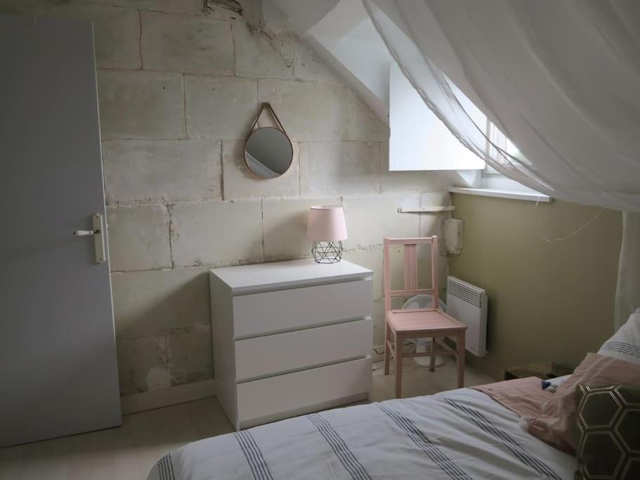 Appartement Des Hirondelles , Au Pied Du Chateau Chinon Extérieur photo