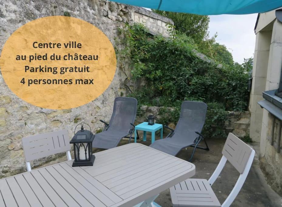 Appartement Des Hirondelles , Au Pied Du Chateau Chinon Extérieur photo